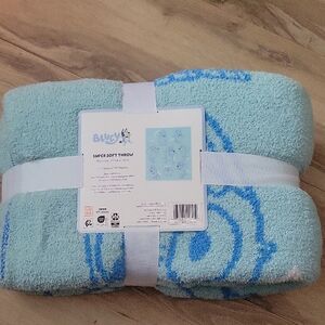 Bluey Super Soft Throw Blanket